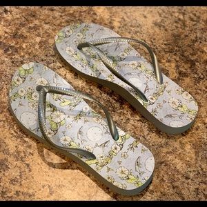 Vionic flip flops